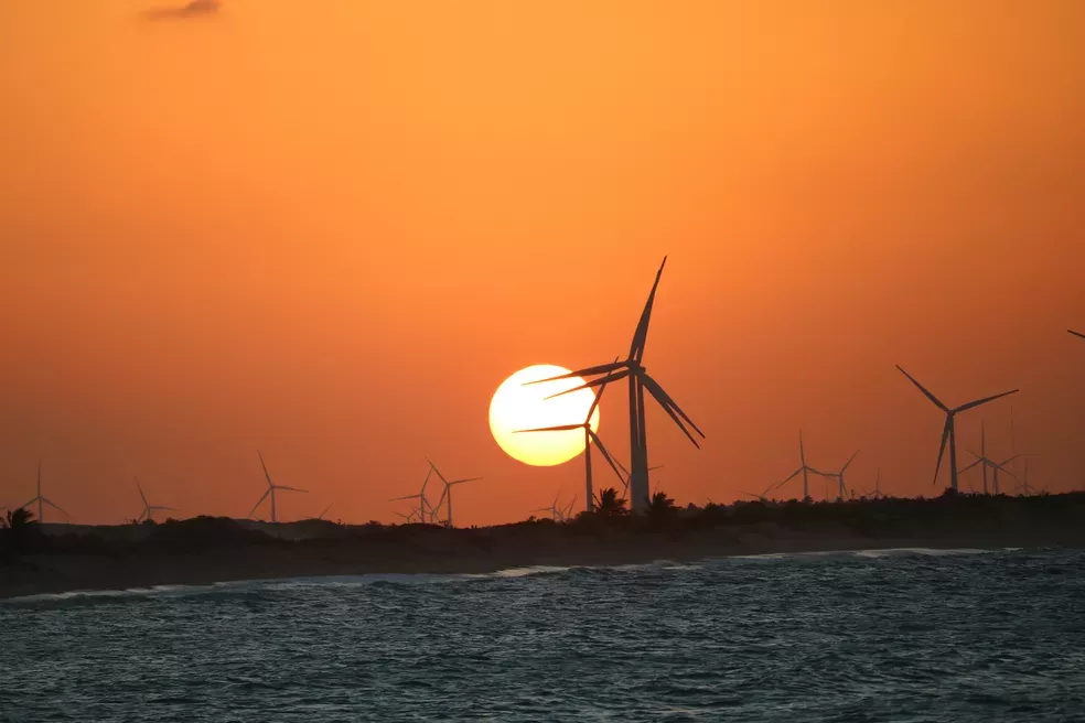 Governo do RN e empresas debatem capacitação de profissionais para projetos de geração de energia eólica no mar