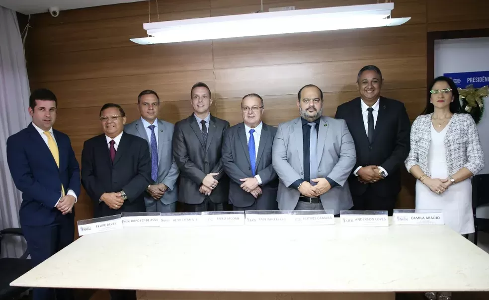Nova mesa diretora da Câmara de Natal toma posse para biênio 2023/2024