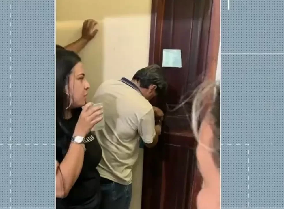 Novo prefeito interino de Ipanguaçu, no RN, contrata chaveiro ao não conseguir abrir portas da sede da prefeitura