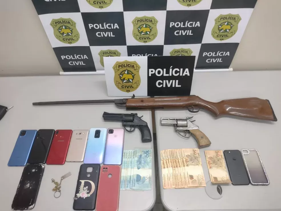 Quatro pessoas são presas suspeitas de roubo de imóveis no interior do RN