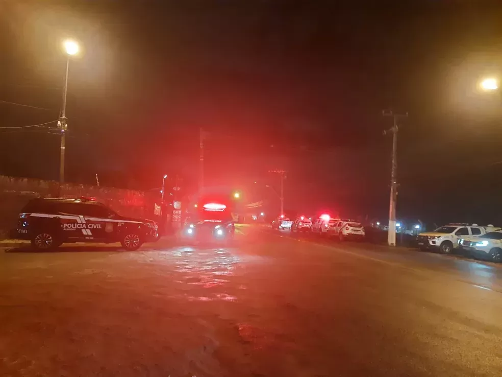 Operação cumpre 31 mandados contra suspeitos de tráfico de drogas em Alagoas e Pernambuco