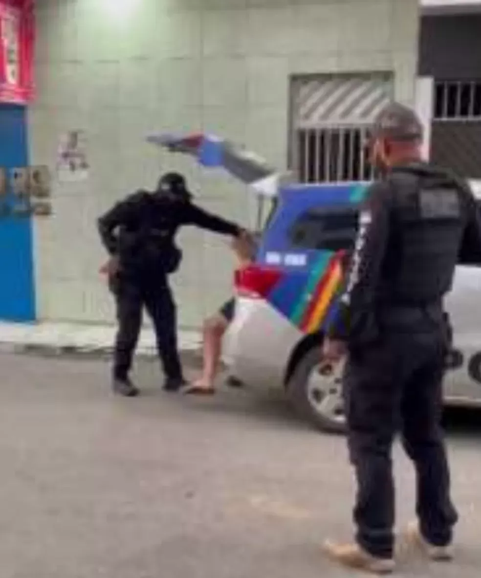 PMs, motoristas de transportadoras e advogado são presos em operação contra roubos de cargas em 4 estados