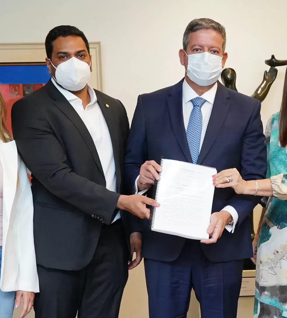 Aliado de Lira, Jhonatan de Jesus toma posse como ministro do Tribunal de Contas da União