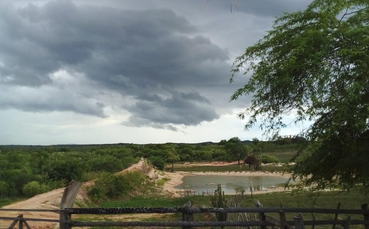 Cidade Apodi registrou chuvas amenas na noite desta Quinta(23)