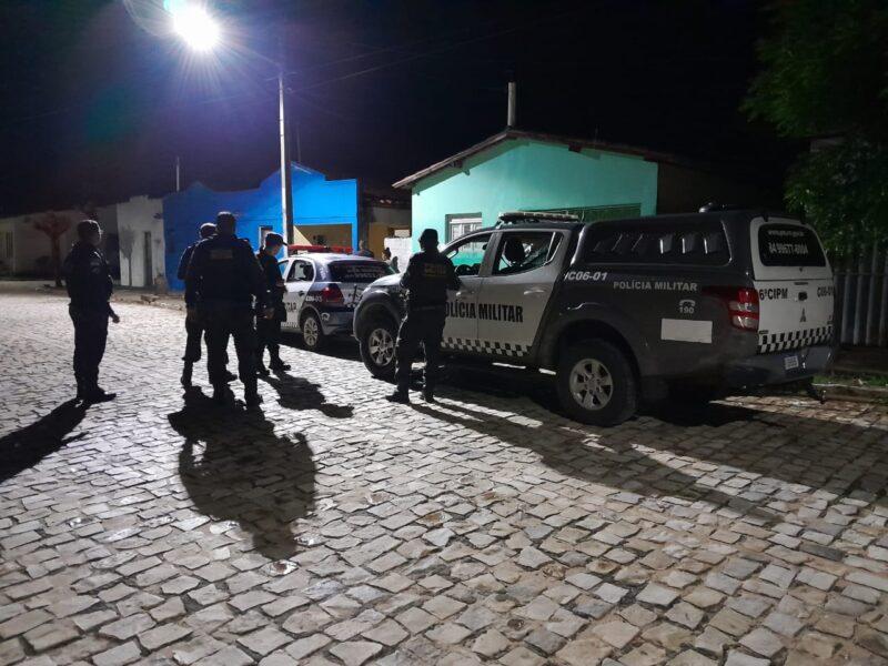 Mulher é presa por tráfico de drogas na madrugada desta Segunda(27) em Felipe Guerra