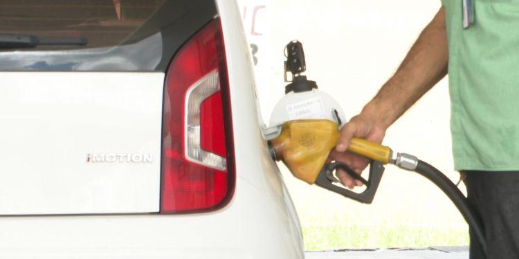 Petrobras reduz preço do diesel para as distribuidoras no RN
