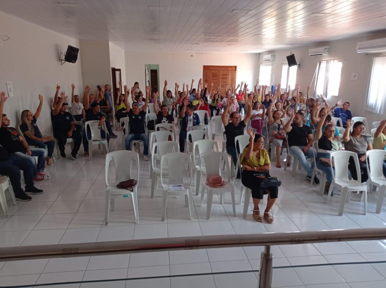 Professores da Regional de Apodi aprovam indicativo de greve