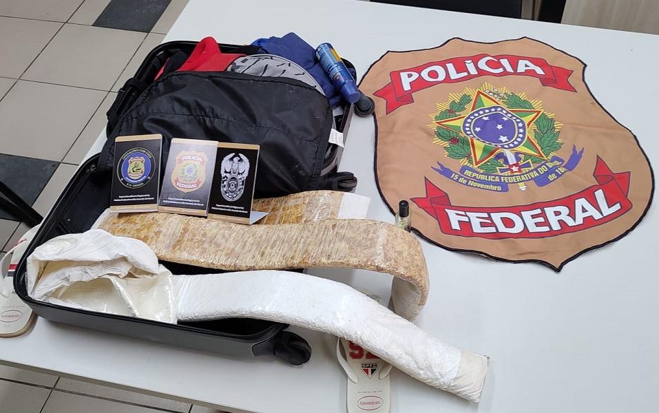 Passageiro é preso com cocaína presa ao corpo e dentro da mala no Aeroporto de Natal