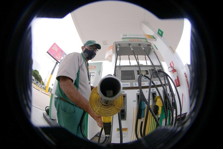 Pesquisa do Procon aponta redução no preço dos combustíveis em Natal