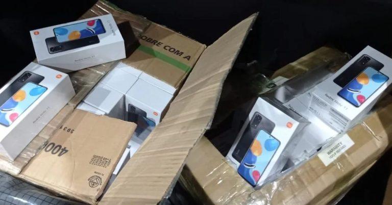 PRF apreende 90 Smartphones sem nota fiscal durante fiscalização na BR 304 em Mossoró