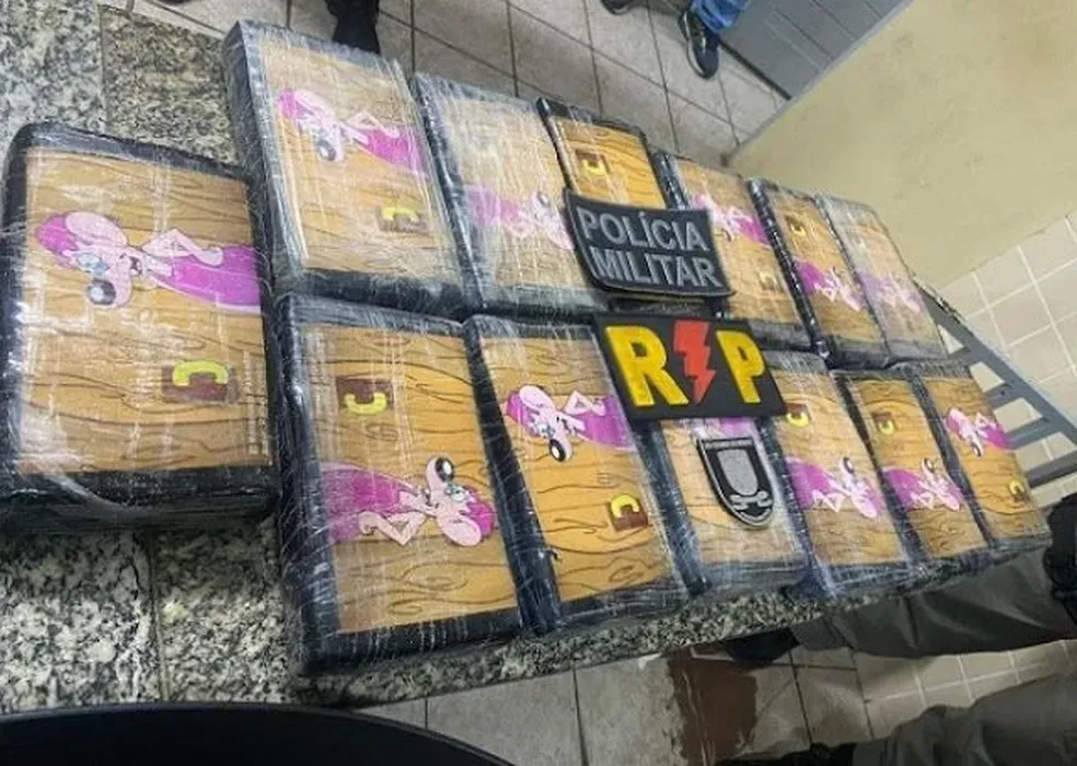 Polícia apreende 17 quilos de pasta base de cocaína achados enterrados em praia no RN