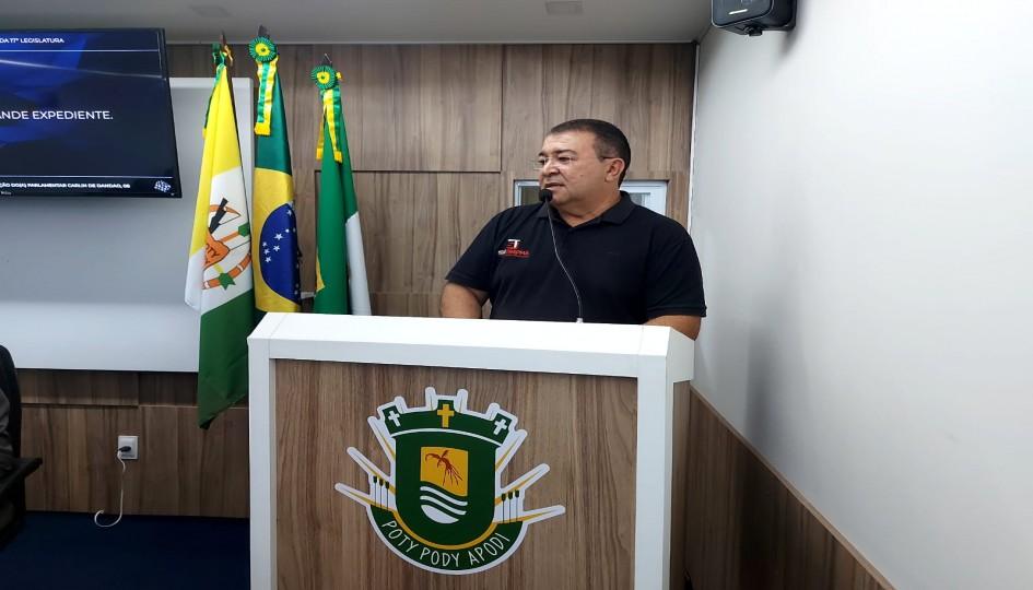 Presidente do SINTRAPMA usa a tribuna popular da Câmara dos Vereadores de Apodi para defender a implantação do Piso da enfermagem