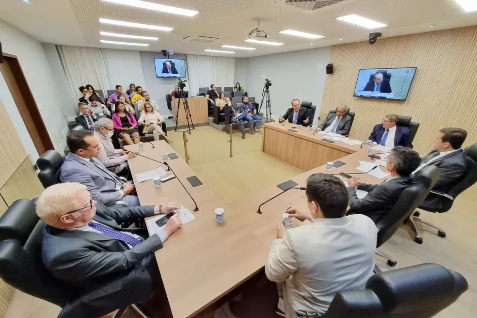 Projeto que autoriza Caern a fazer parcerias público-privadas é aprovado em comissão da Assembleia