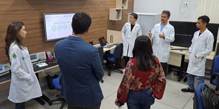 Sem incentivo à ciência, pesquisadores brasileiros migram para o exterior