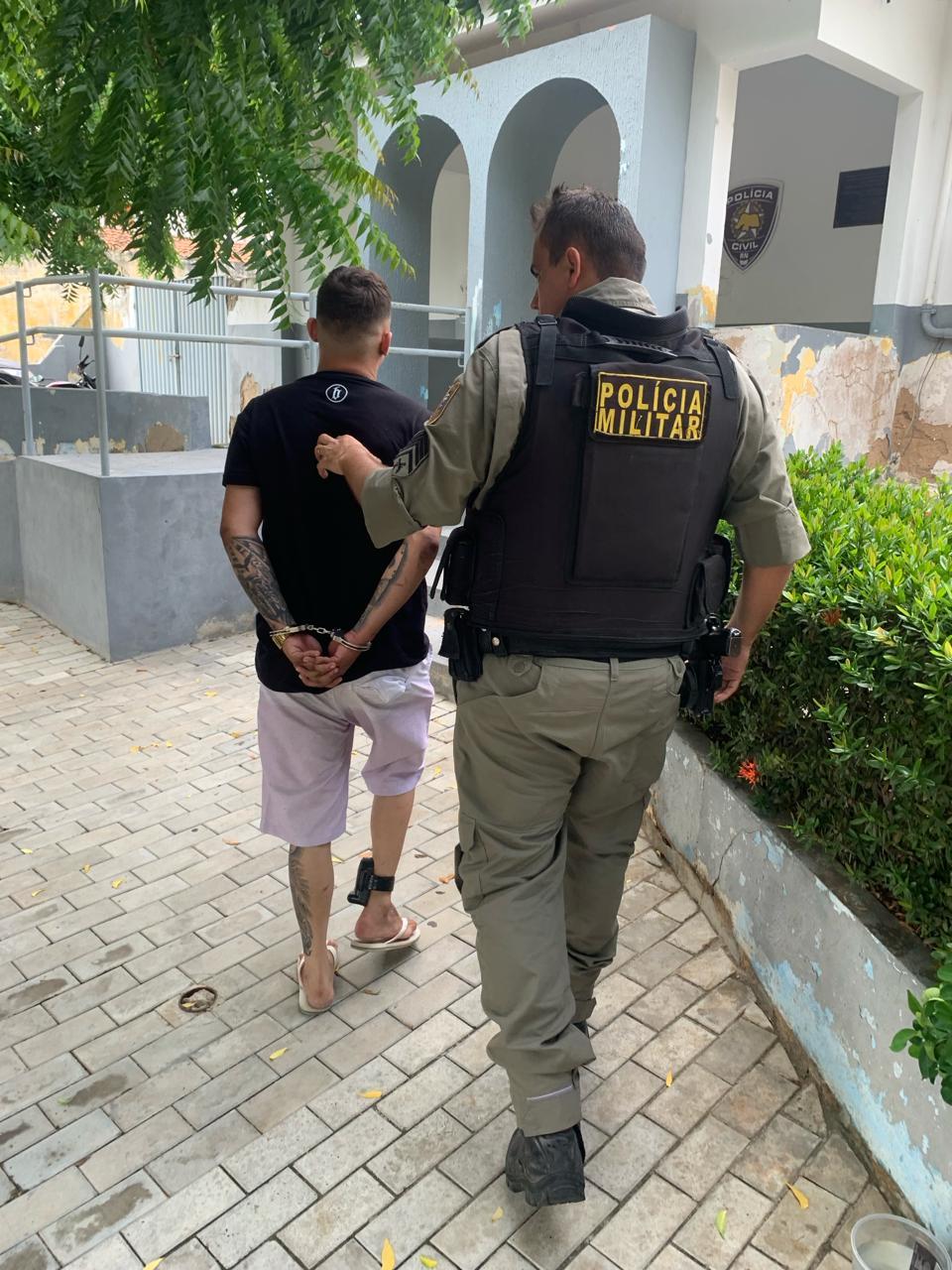 Polícia Militar prende indivíduo por direção perigosa em Felipe Guerra