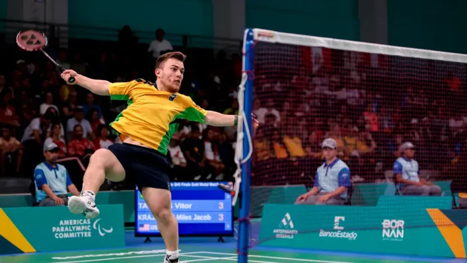 Vitor Tavares traz bronzes do badminton paralímpico para o Brasil