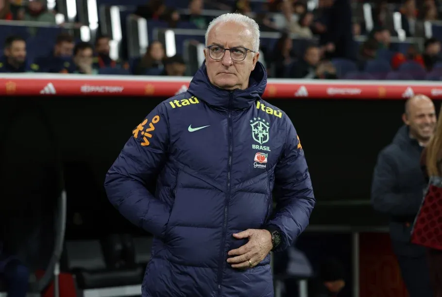 Dorival aprova a equipe e já planeja próximos jogos