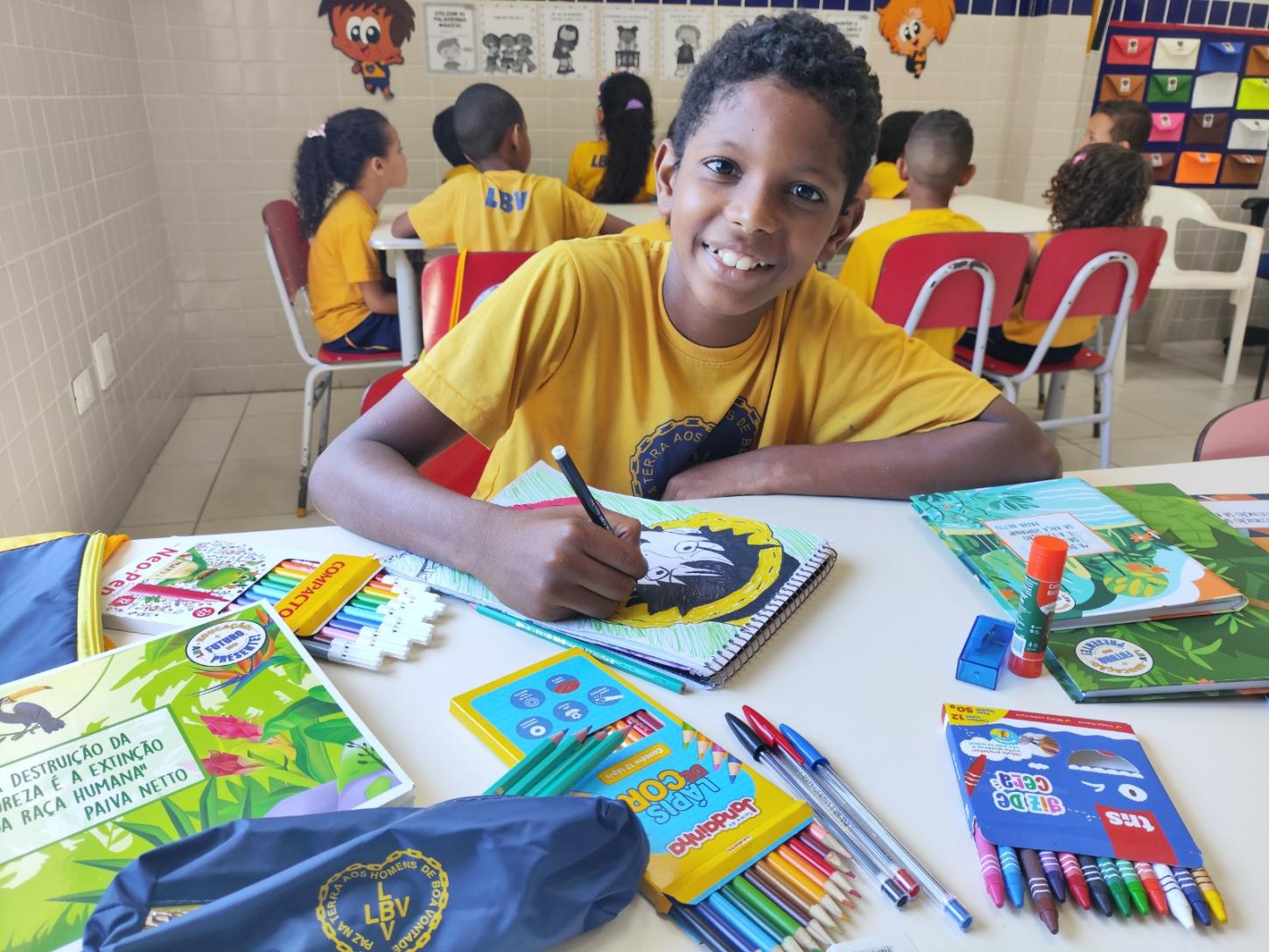 Em Natal/RN, LBV distribui kits pedagógicos como incentivo à educação