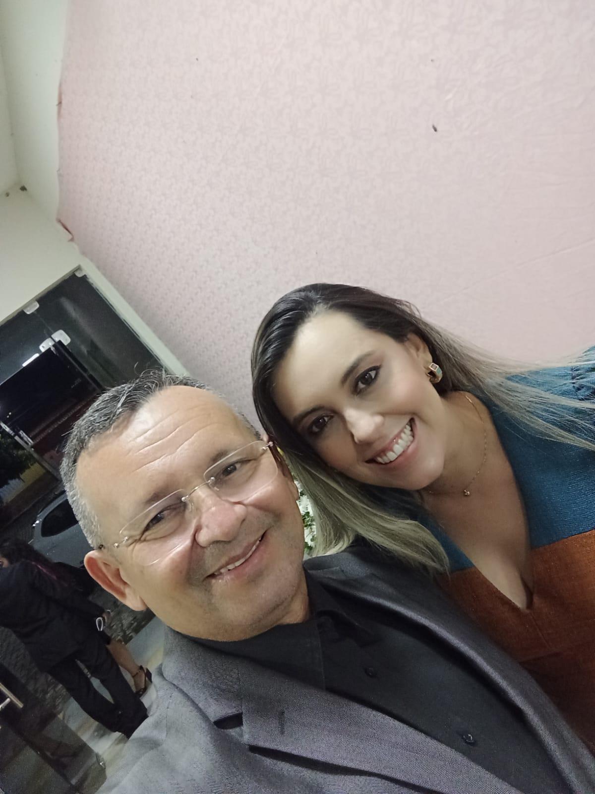 Paula Thissiany e Claúdio Ferreira reafirmam apoio a Salomão e Ubiracy, em Felipe Guerra