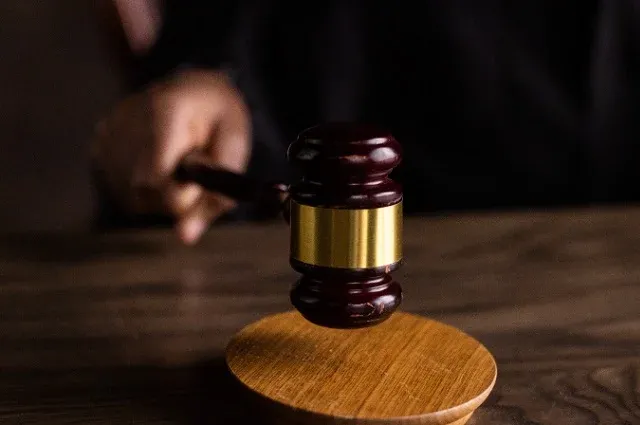 Estado do RN é Condenado a Pagar R$ 80 Mil em Danos Morais por Falha no Atendimento Cirúrgico