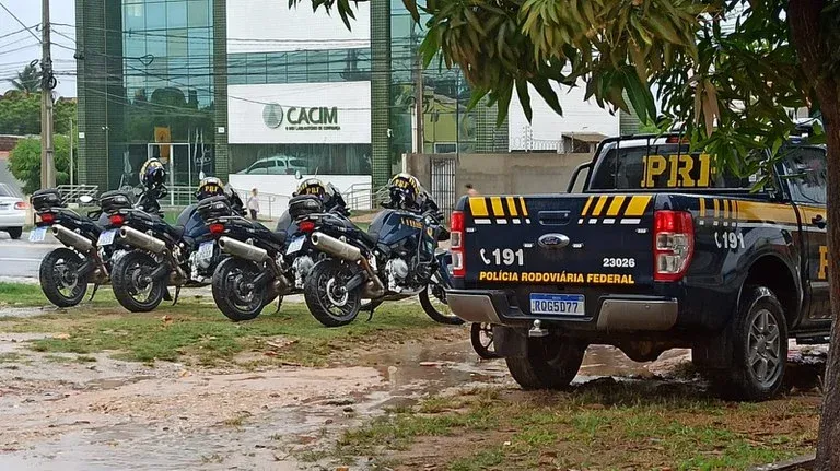 PRF intensifica fiscalização de motocicletas para reduzir acidentes e criminalidade no RN