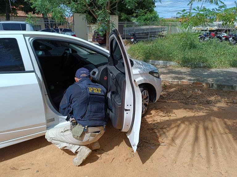 PRF Prende Dois Homens e Recupera Veículos Roubados em Mossoró e Parnamirim, nesta Segunda (10)