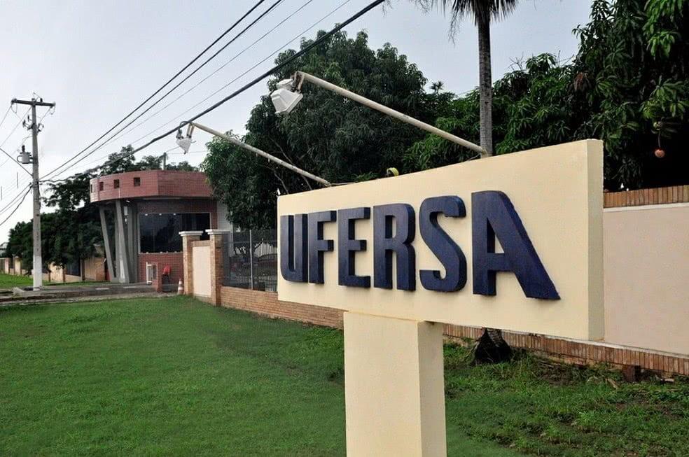 Ufersa Avalia Suspensão do Calendário Acadêmico após Início da Greve dos Professores