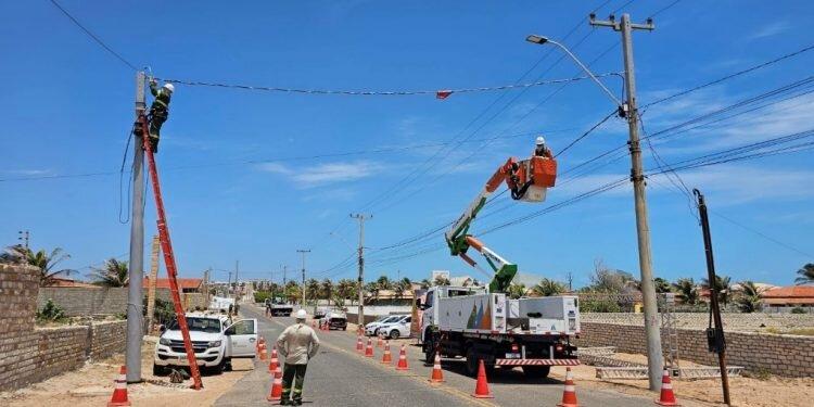 Cosern conclui instalação de novos transformadores em Grossos e Tibau beneficiando 15 mil consumidores