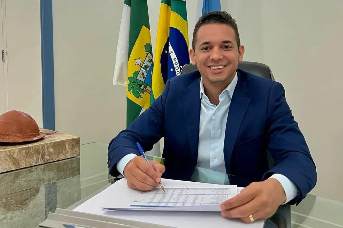 Prefeito Allyson Bezerra lidera corrida pela prefeitura de Mossoró com 75,34% das intenções de voto
