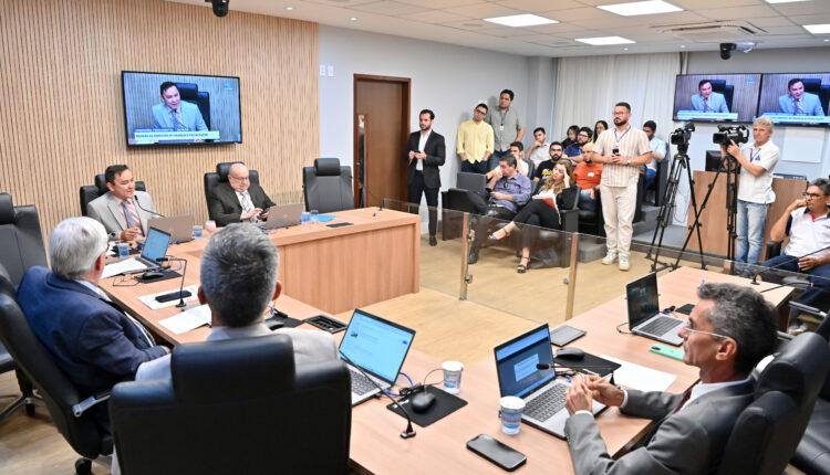 Comissão de Fiscalização e Finanças aprova projetos de política e revisão salarial para servidores do RN