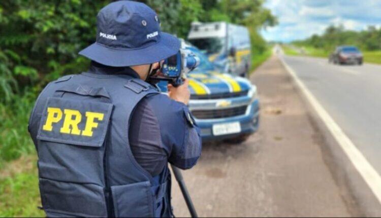 PRF apreende mais de 6 mil maços de cigarros contrabandeados em Macau neste sábado (21)