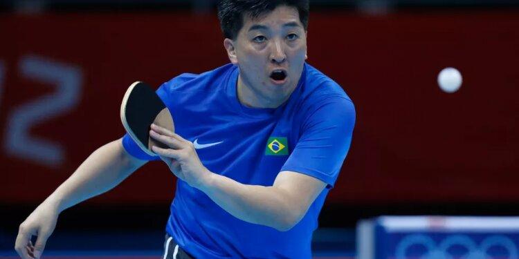 Hugo Hoyama ministra clínica de tênis de mesa em Mossoró no dia 25 de janeiro