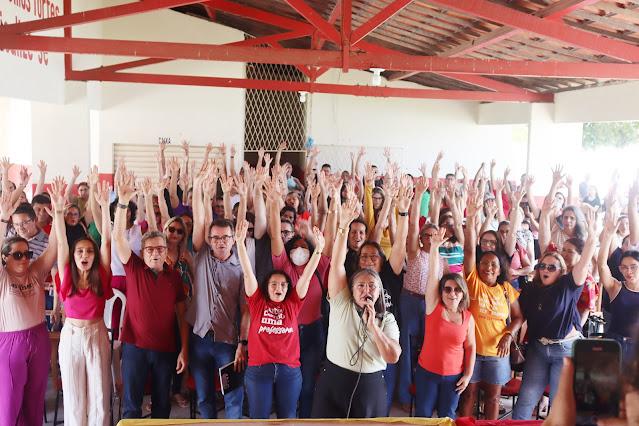 Professores de Mossoró anunciam parada de advertência por reajuste salarial