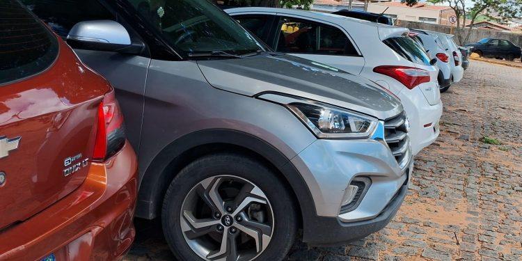 Taxa de licenciamento de veículos com placas finais 3, 4 e 5 vence nesta quinta-feira (10)