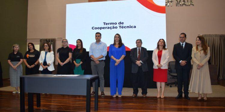 Secretaria das Mulheres e TJRN firmam parceria para apoiar entrega voluntária de bebês