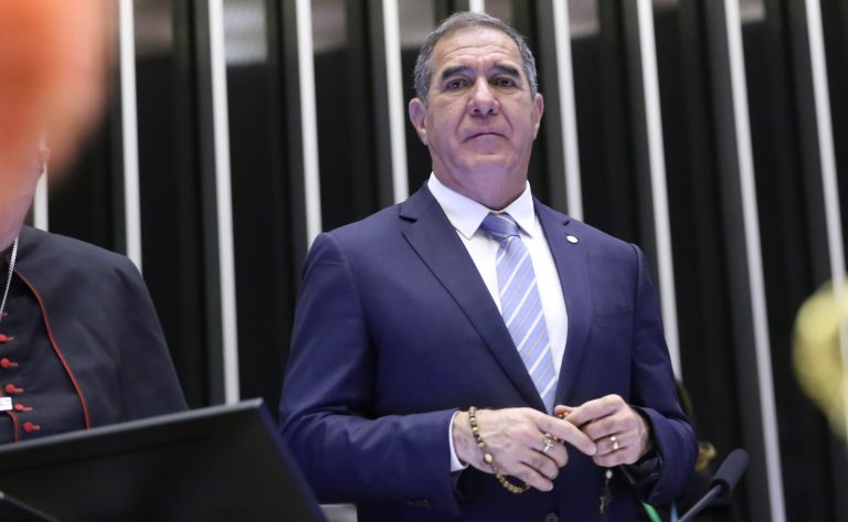 Câmara aprova projeto que dá o nome Viaduto Papa Francisco a via de acesso em Aparecida (SP)