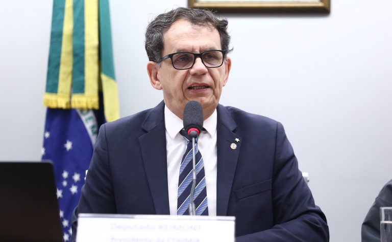 Comissão debate atuação de psicólogos junto à população em situação de rua