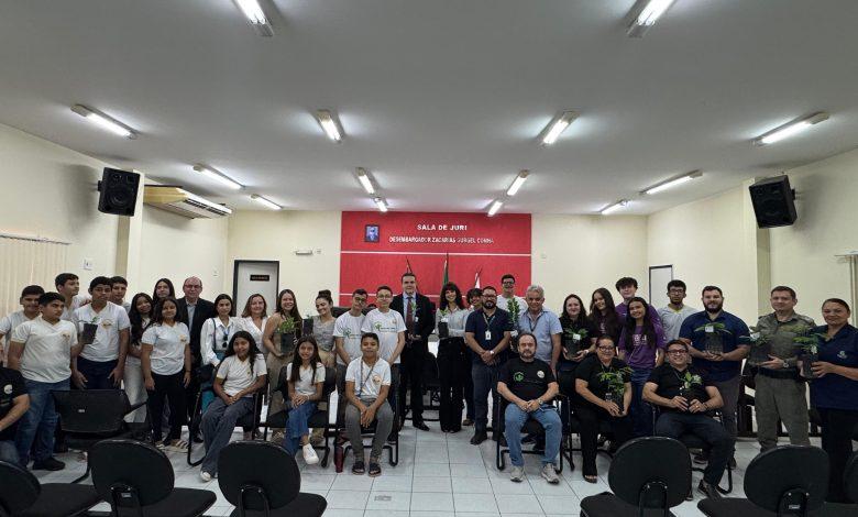 Escola Estadual Valdemiro Pedro Viana apresenta projetos ambientais no Fórum Municipal de Apodi