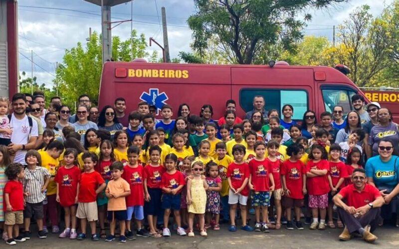 Bombeiros de Mossoró recebem visita educativa de crianças da Igreja Batista