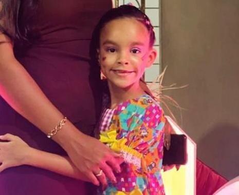 Menina de 7 anos morre baleada ao voltar de culto com o padrasto no RN