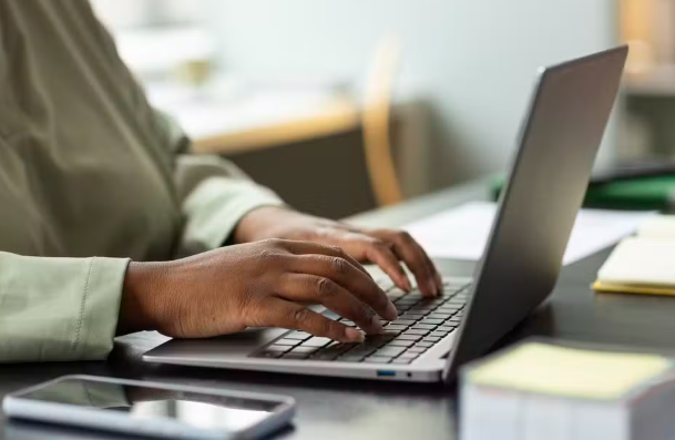RN oferece mais de 2 mil bolsas de estudo para profissionais negros