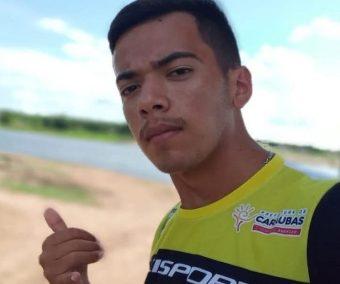 Jovem é executado a tiros dentro de casa na frente da mãe e da esposa em Caraúbas