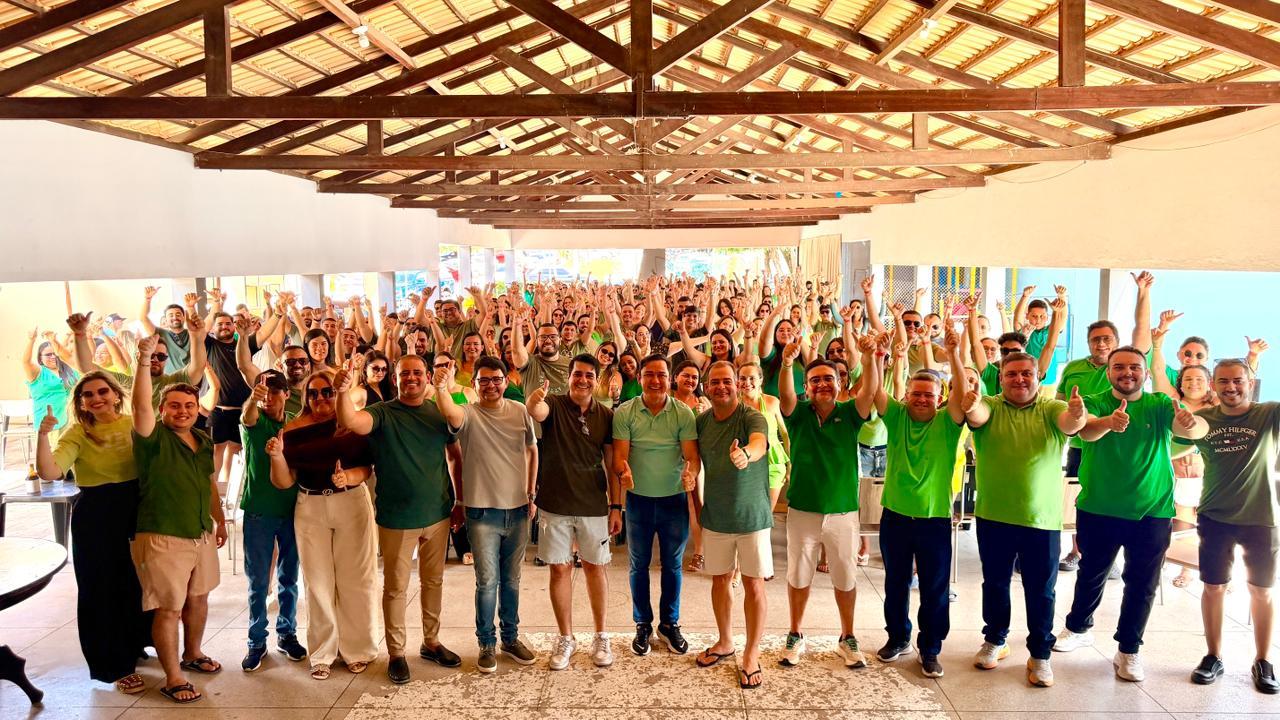 Prefeito Sabino participa do evento Vibe Jovem e reforça protagonismo da juventude em Apodi