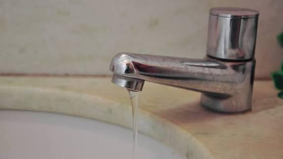 Reparo da Caern reduz abastecimento de água em bairros de Mossoró