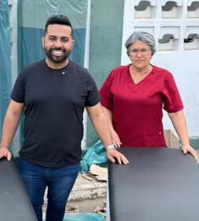 Vereador Kayo Freire realiza doação de macas para unidades de saúde em Mossoró