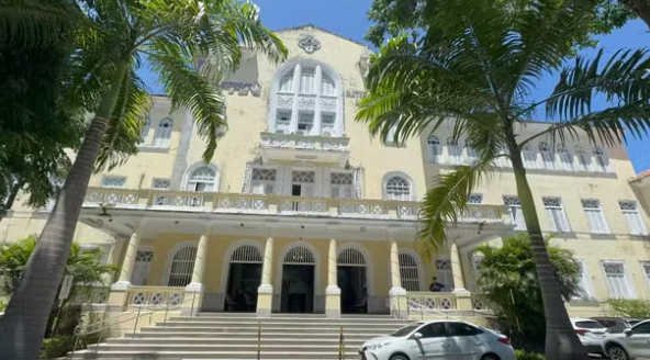 Concurso da Ebserh abre cadastro de reserva para médicos no RN com salários de até R$ 19 mil