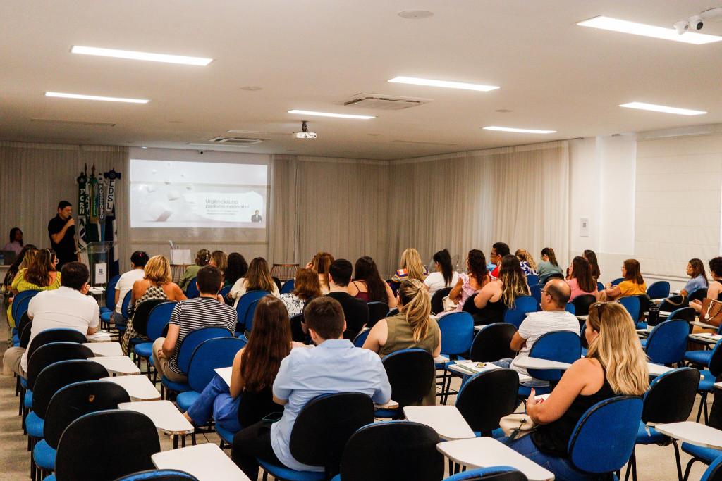 Escola de Gestão Pública realiza curso sobre condições éticas e técnicas do exercício profissional para assistentes sociais