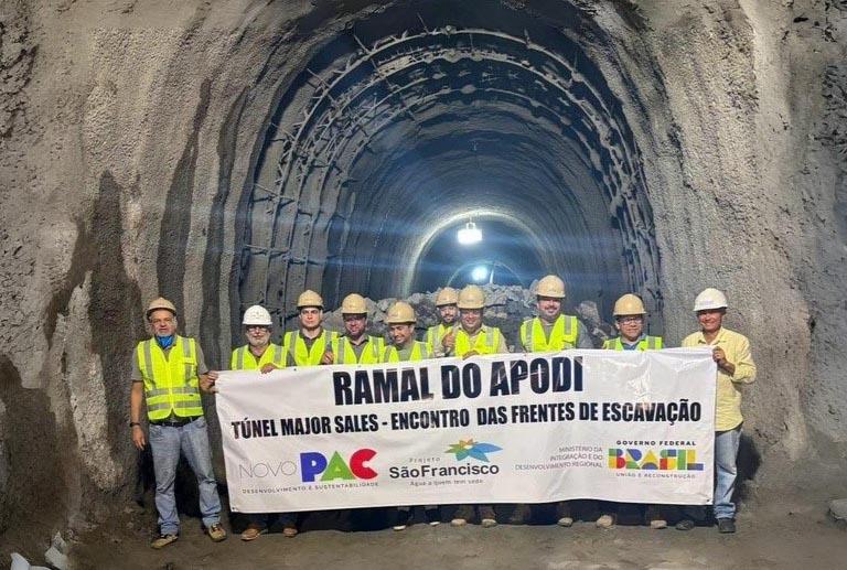 Obras do Ramal do Apodi avançam e água deve chegar ao RN em junho