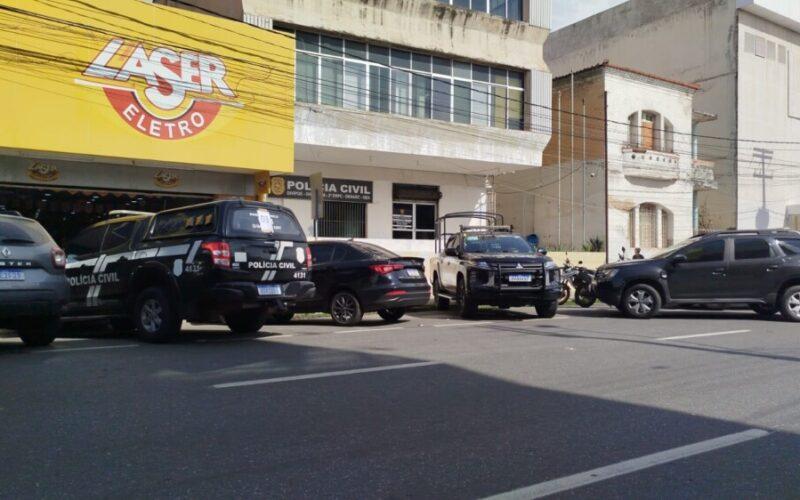 PMs do Ceará são presos em Mossoró por suspeita de ataque a tiros contra casa de vereadora
