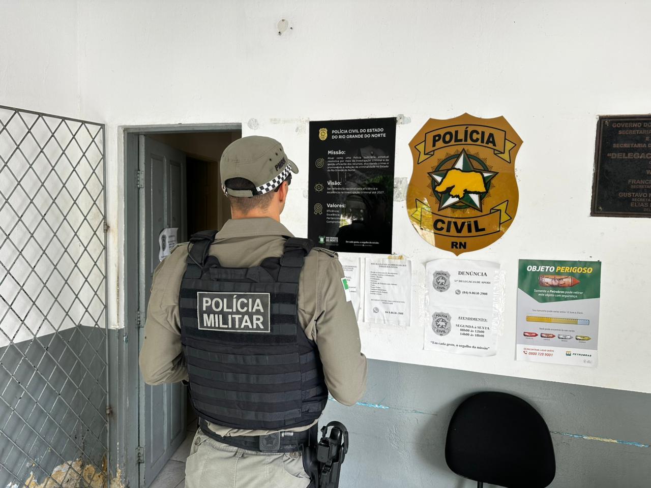 Polícia Militar apreende drogas e prende suspeito após denúncia anônima em Apodi